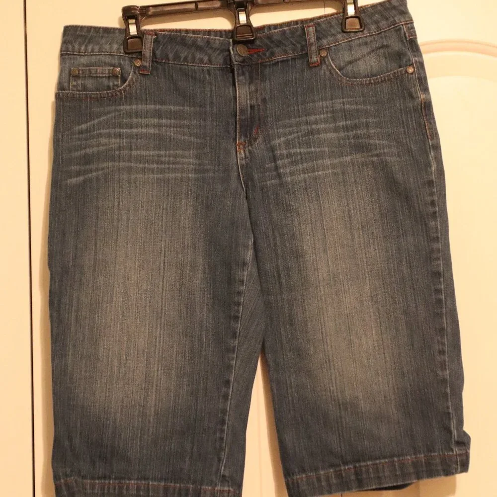Prana Long Blue Denim 5 Pocket Shorts Size 10 Organic Cotton/ Lycra Casual